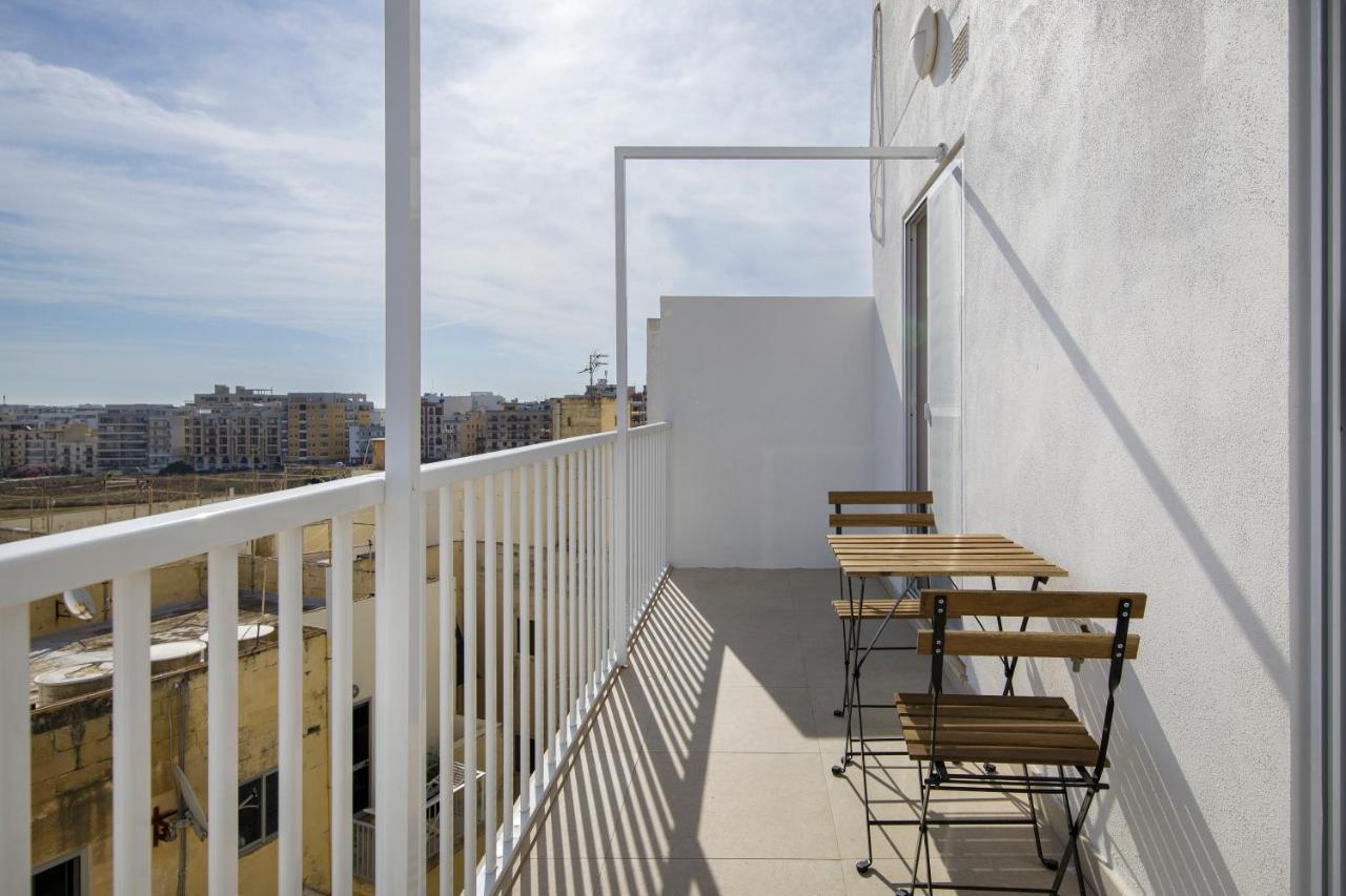 Hilltop Apartments - Stylish Comfort Living Close To The Sea, Bugibba St. Paul's Bay Exterior photo